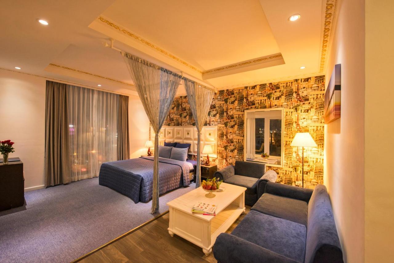 Golden Crown Hotel Хошимин Екстериор снимка