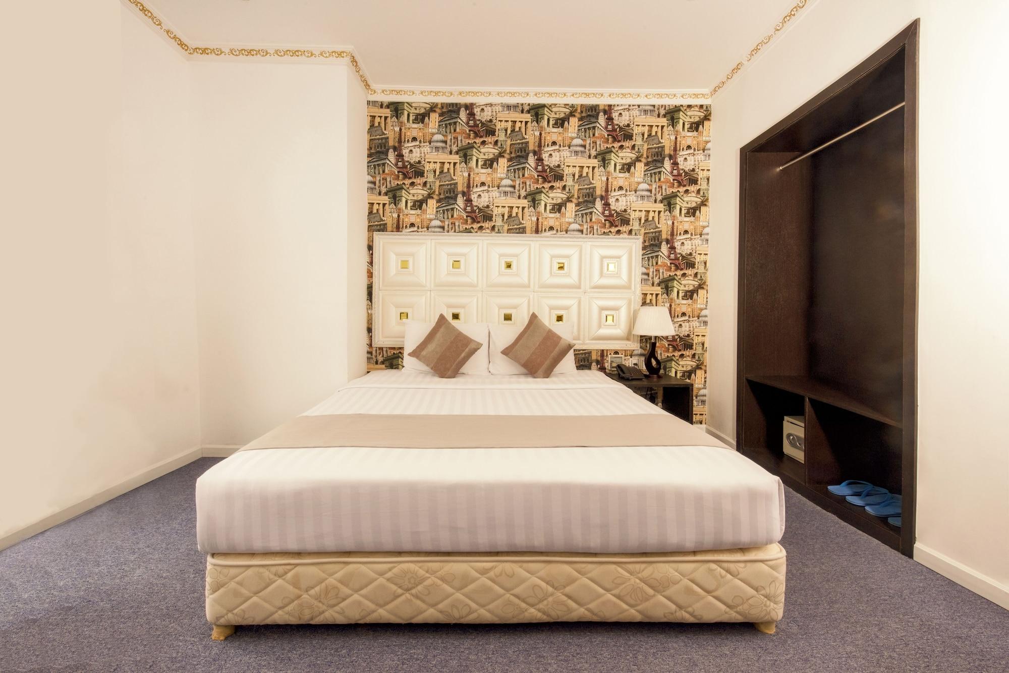 Golden Crown Hotel Хошимин Екстериор снимка
