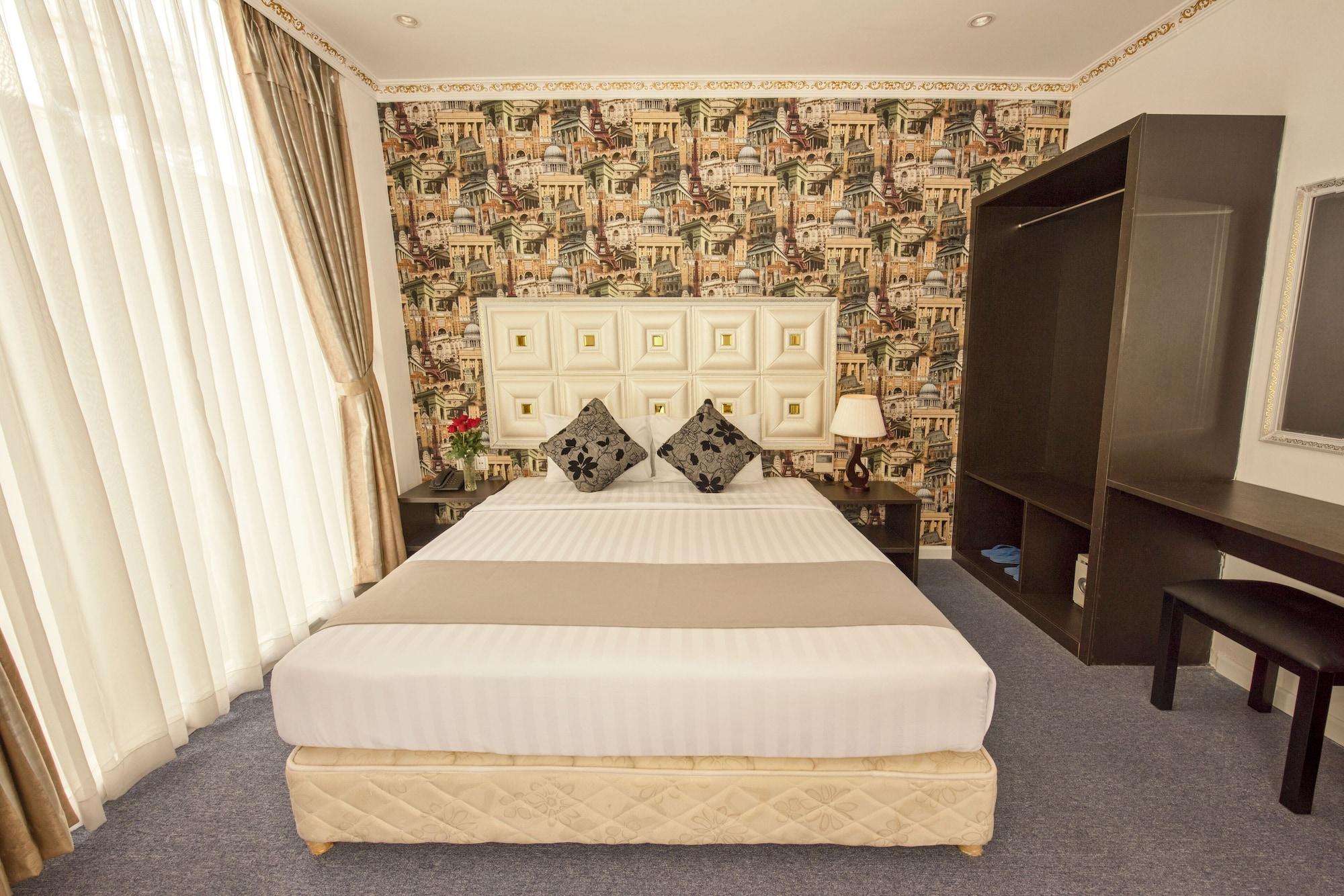 Golden Crown Hotel Хошимин Екстериор снимка