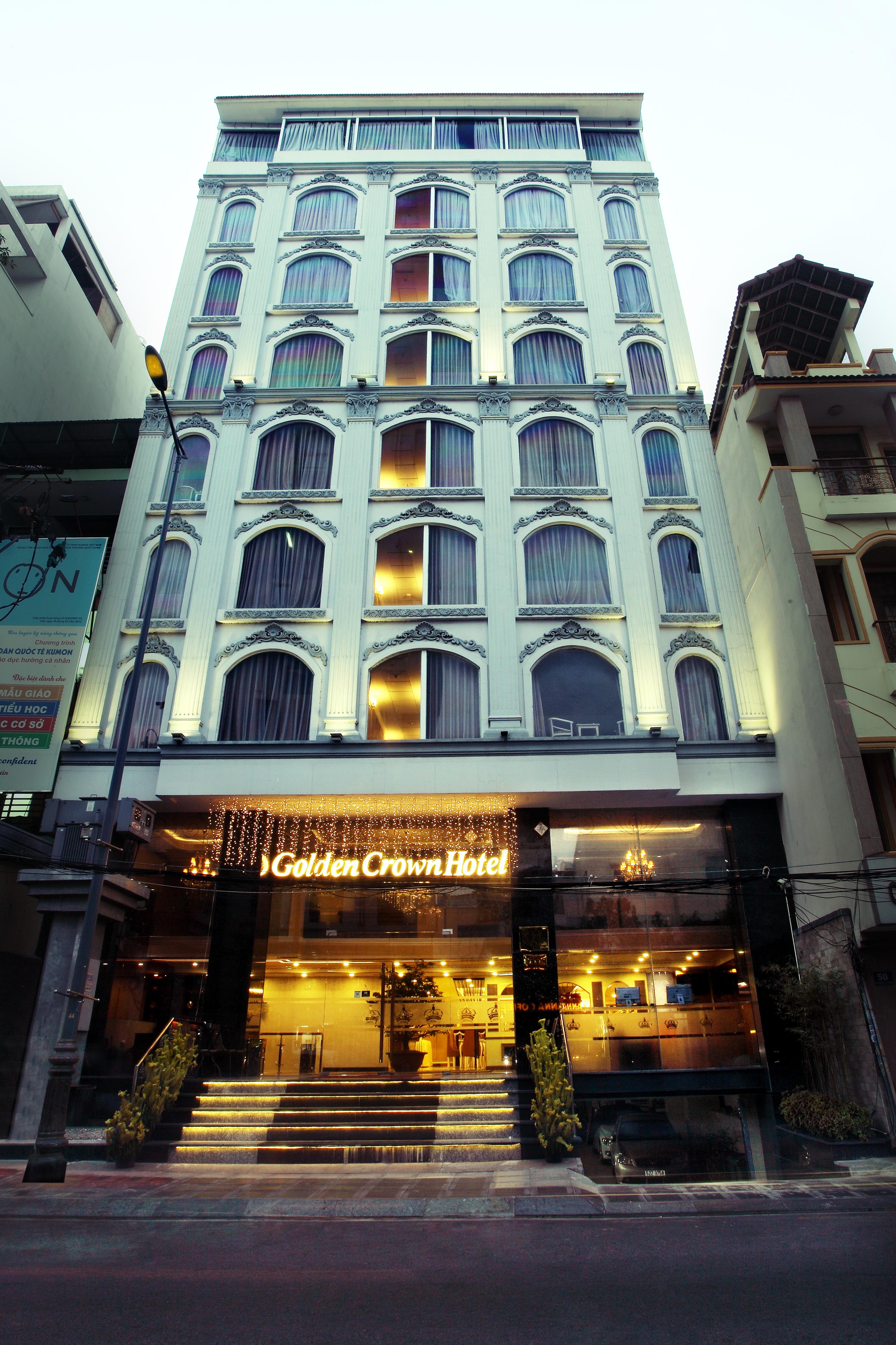 Golden Crown Hotel Хошимин Екстериор снимка